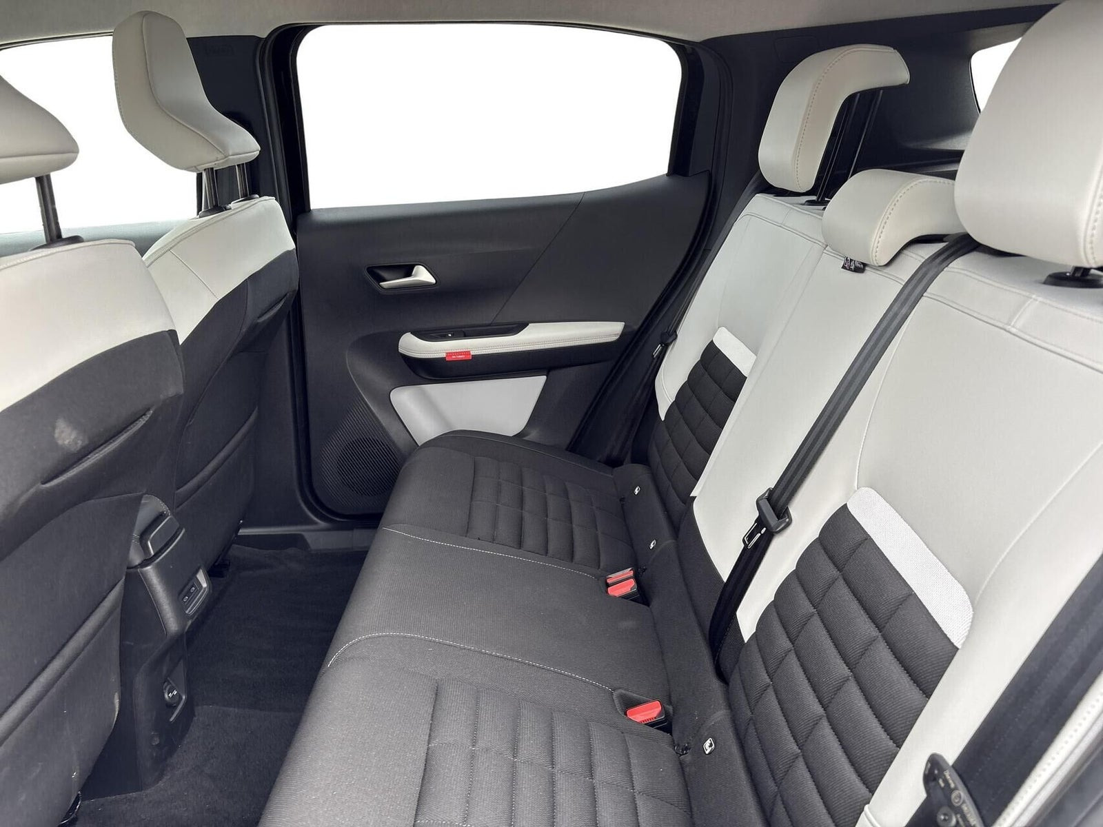 Sort Citroën e-C3 Aircross fra 2025