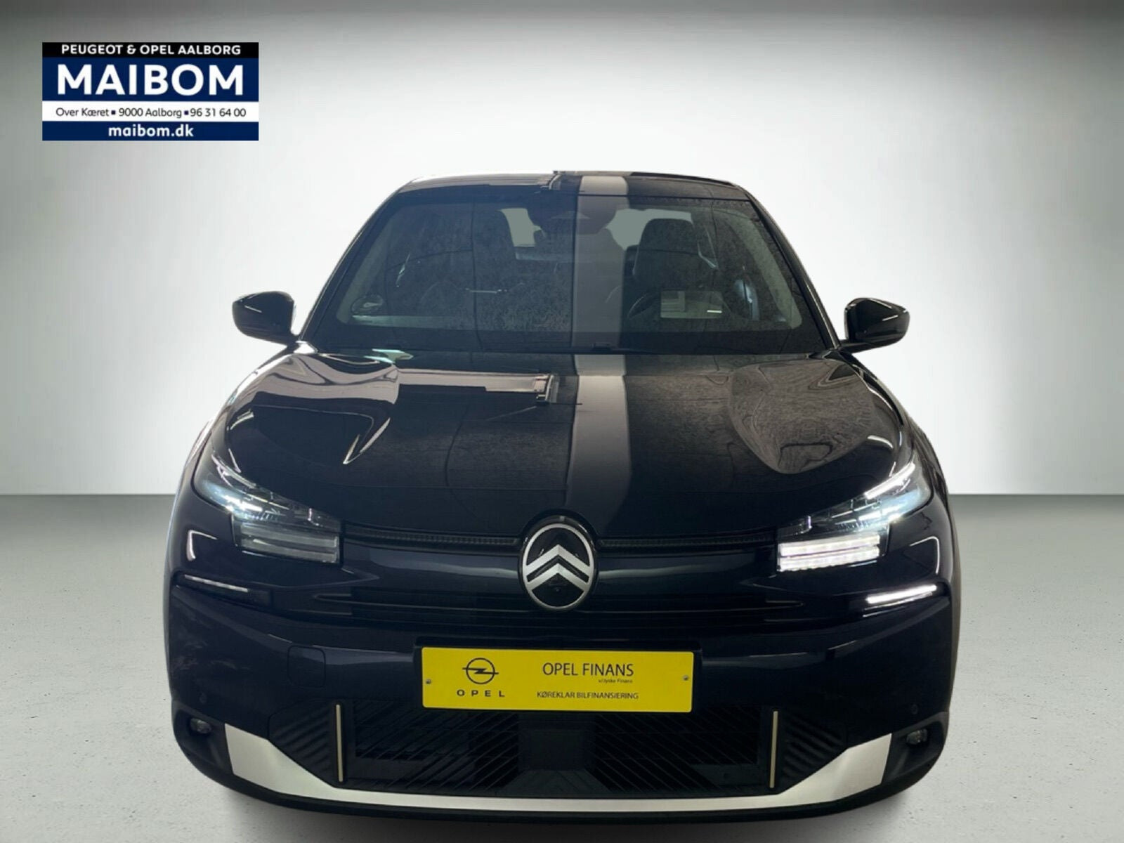 Blå Citroën ë-C4 X fra 2024