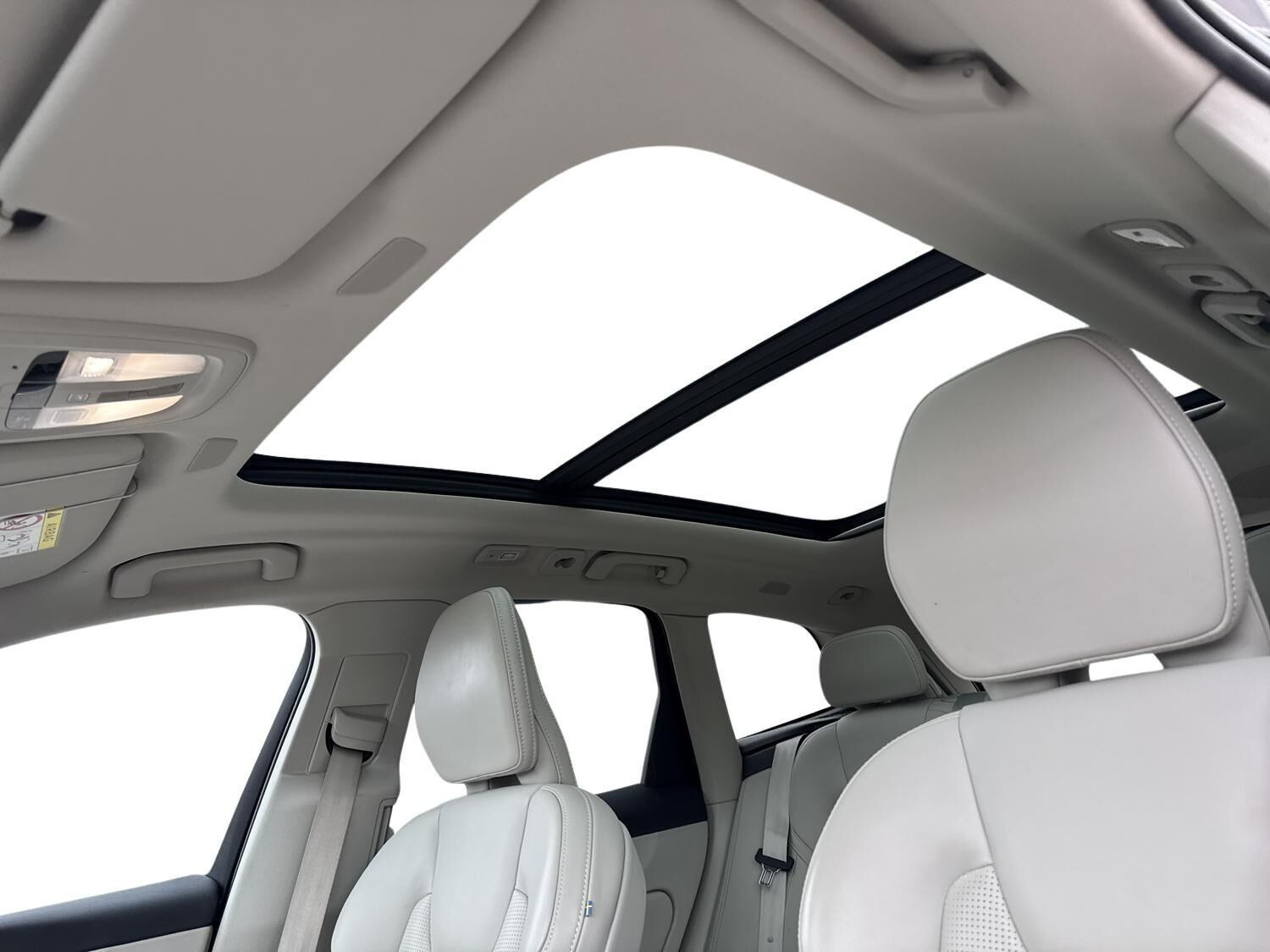Blå Volvo XC60 fra 2022