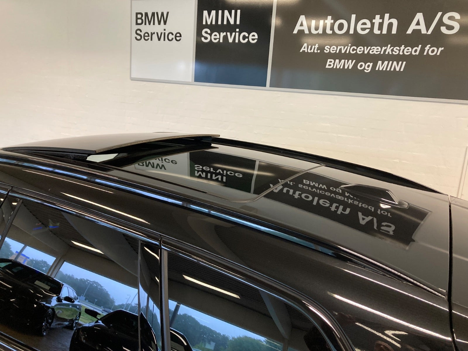Sort BMW iX1 fra 2025