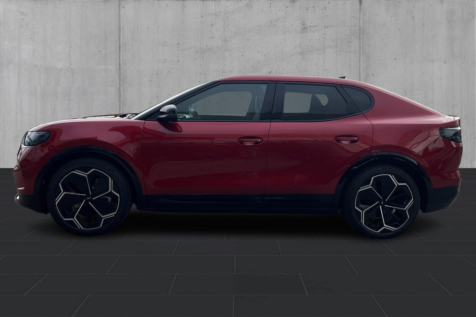 Rød Ford Capri fra 2025