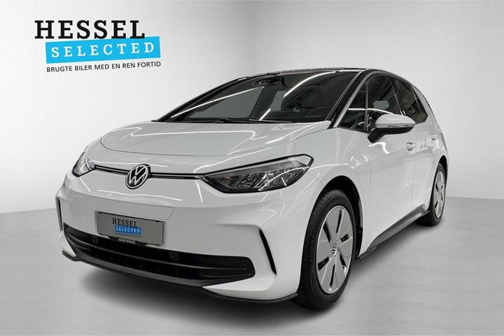 Hvid VW ID.3 fra 2024 set udefra