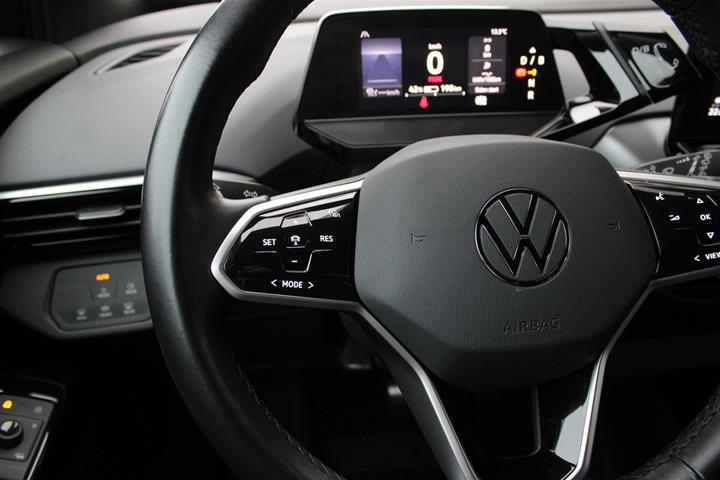 Blå VW ID.4 fra 2024