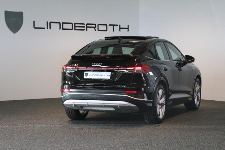 Sort Audi Q4 e-tron fra 2024