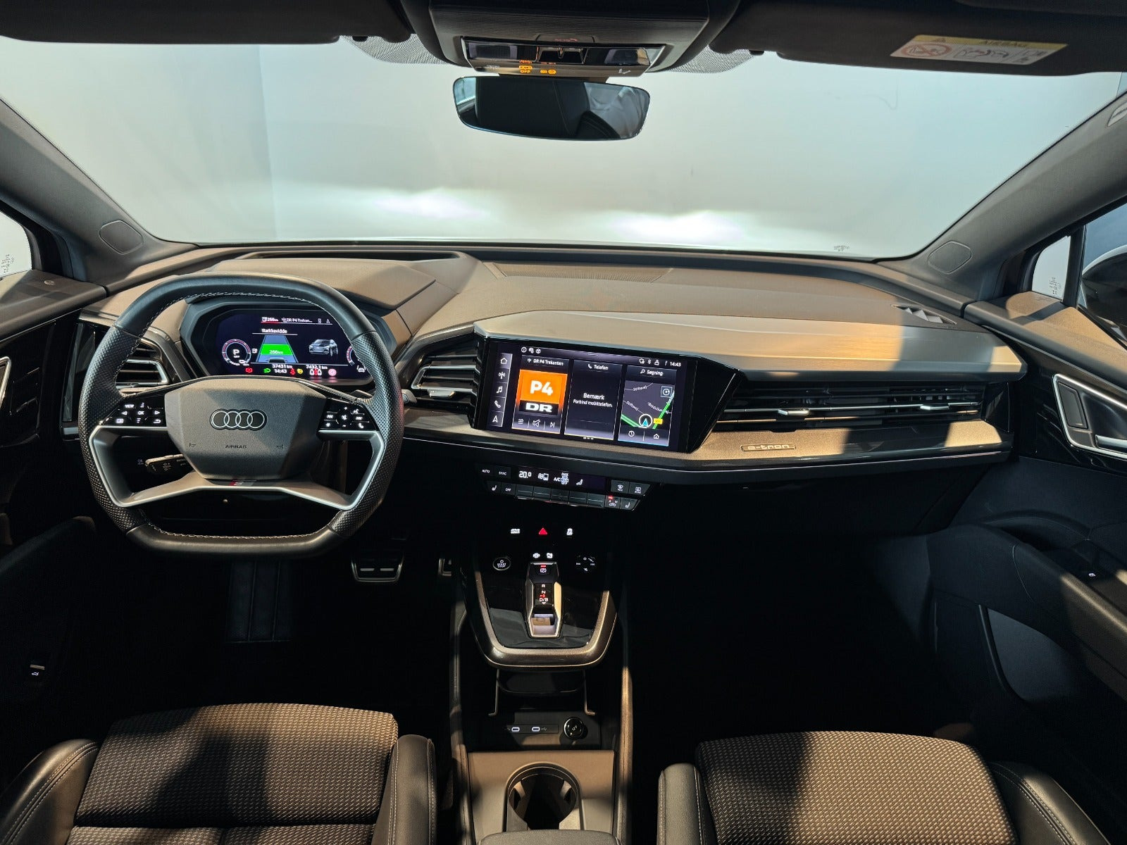 Sort Audi Q4 e-tron fra 2024