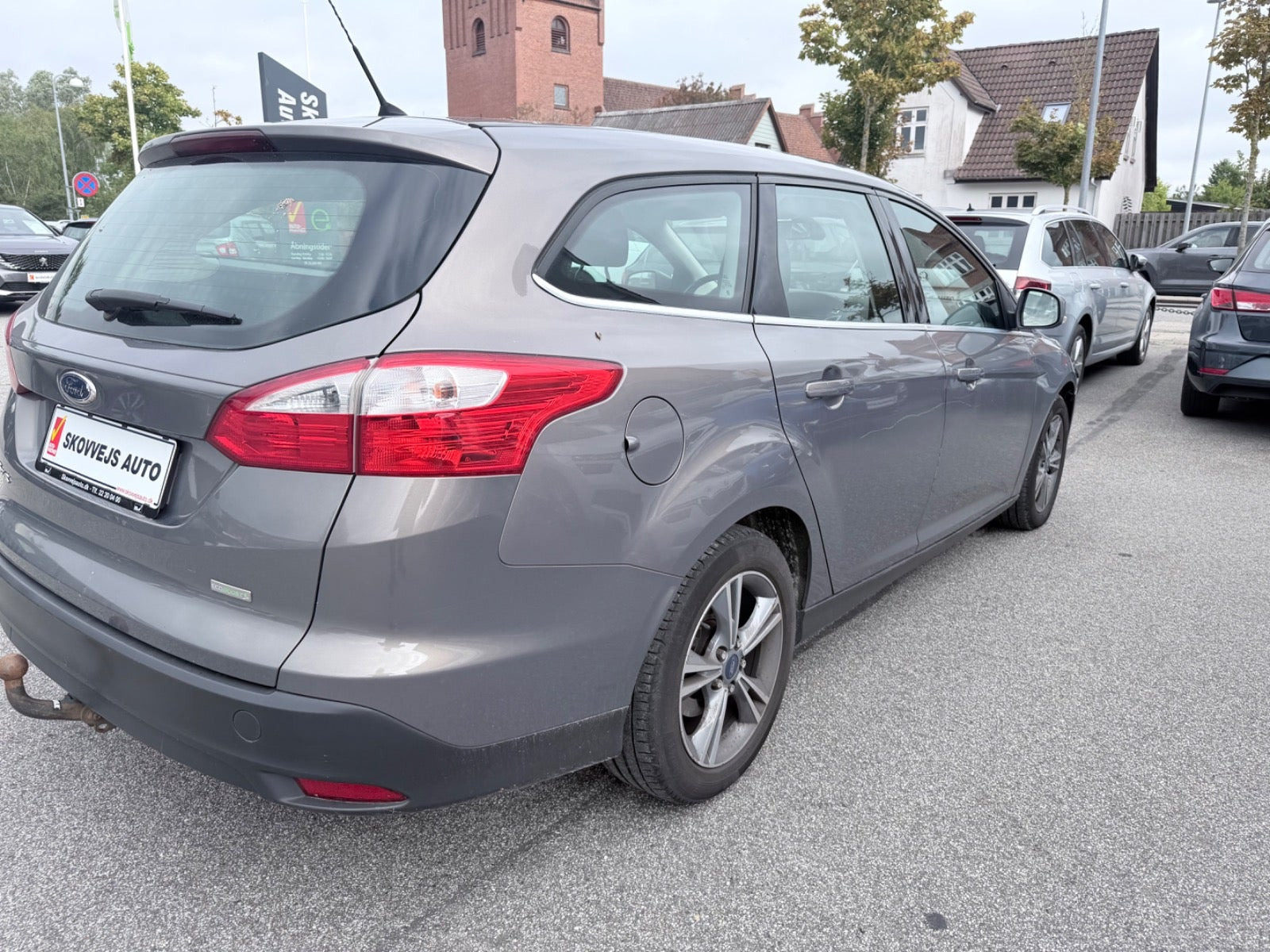 Grå Ford Focus fra 2013