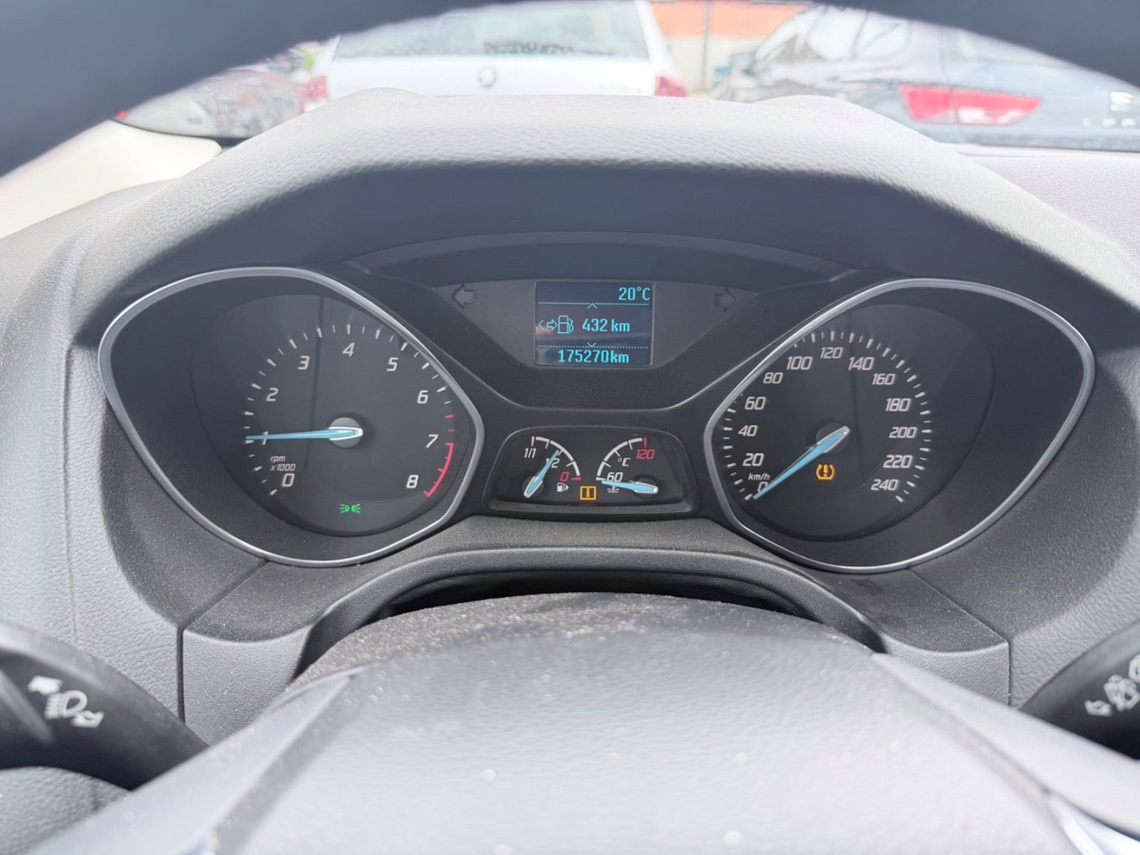 Grå Ford Focus fra 2013
