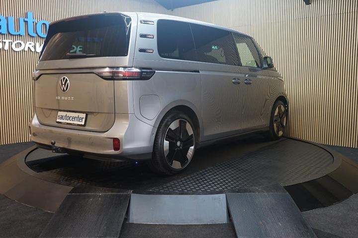 Sølv VW ID.Buzz fra 2024