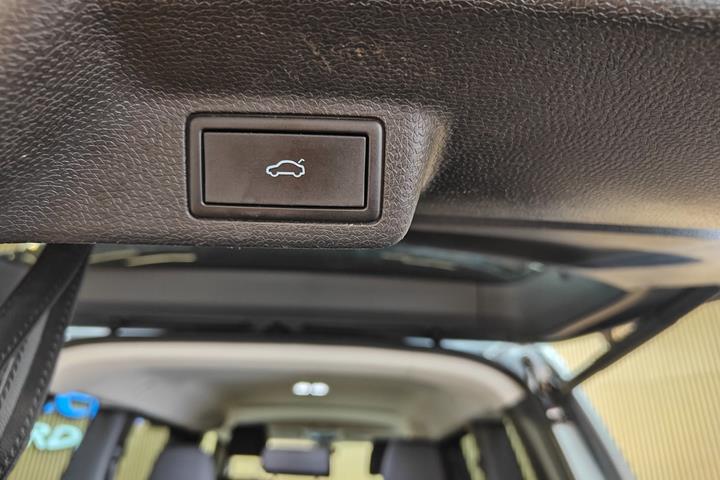 Sølv VW ID.Buzz fra 2024