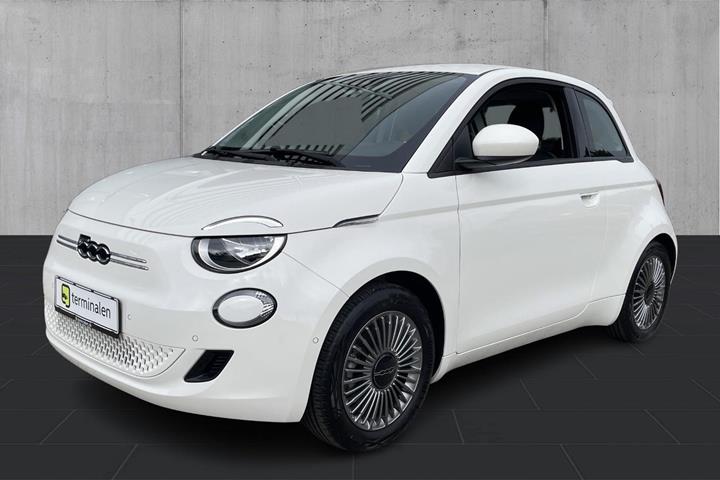 Hvid Fiat 500e fra 2023