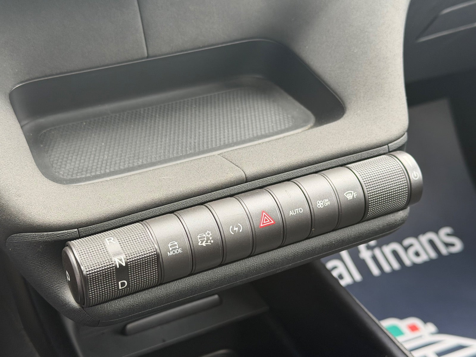 Blå BYD Dolphin fra 2023
