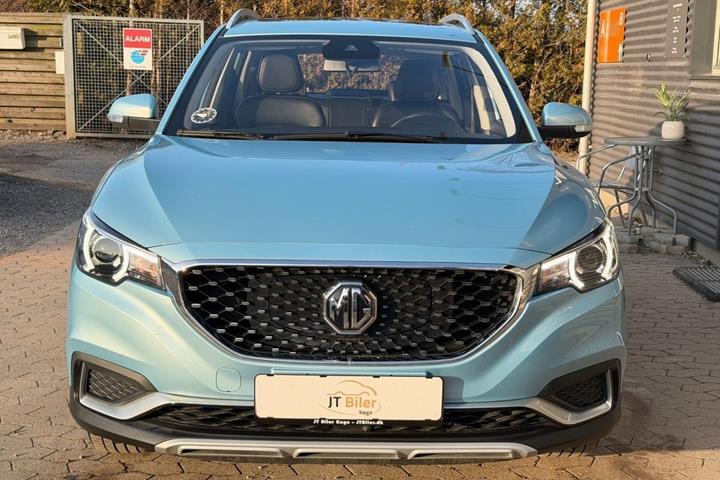 Blå MG ZS fra 2021
