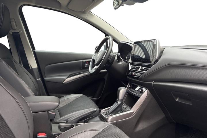 Grå Suzuki S-Cross fra 2023