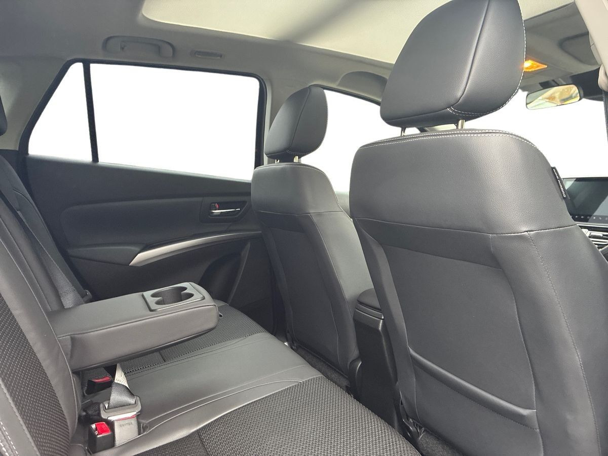 Grå Suzuki S-Cross fra 2023