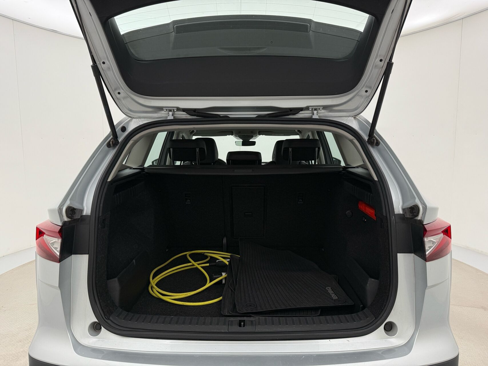 Sølv Skoda Enyaq fra 2021