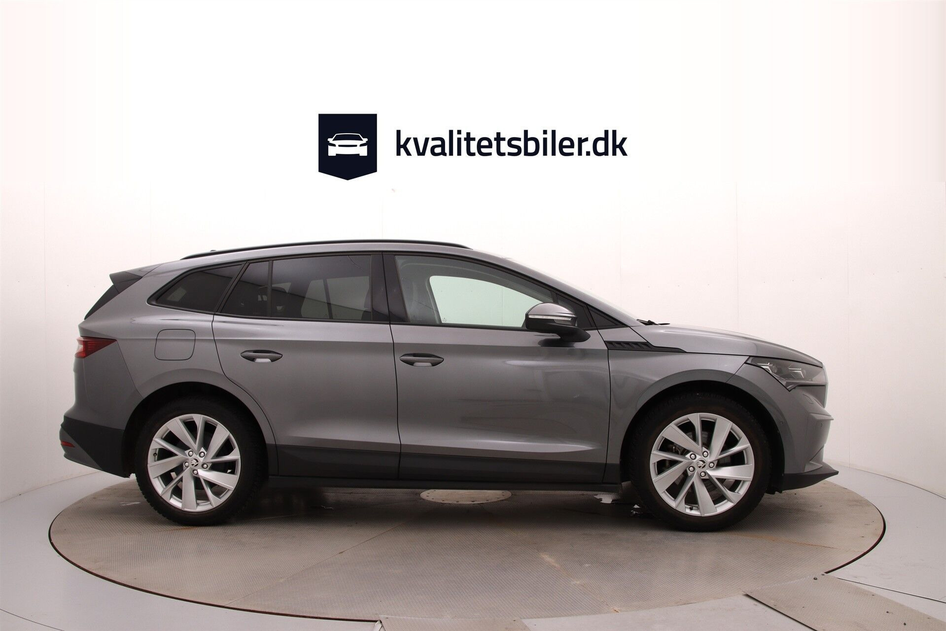 Grå Skoda Enyaq fra 2022