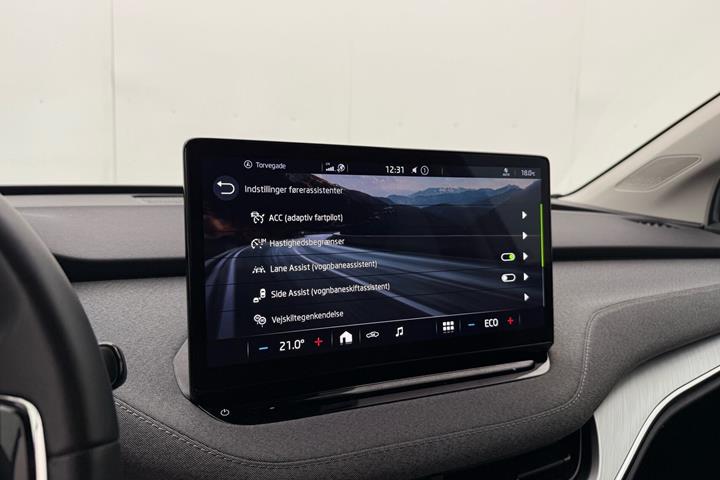 Grå Skoda Enyaq fra 2022