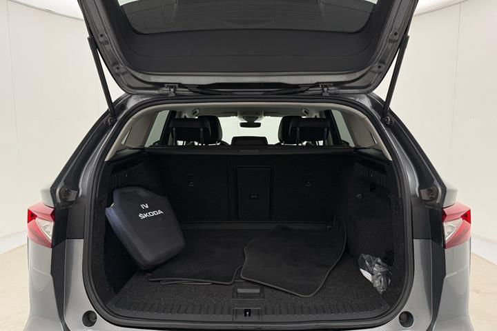 Grå Skoda Enyaq fra 2022