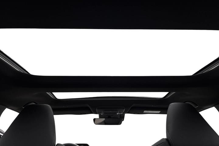 Hvid Toyota BZ4X fra 2025