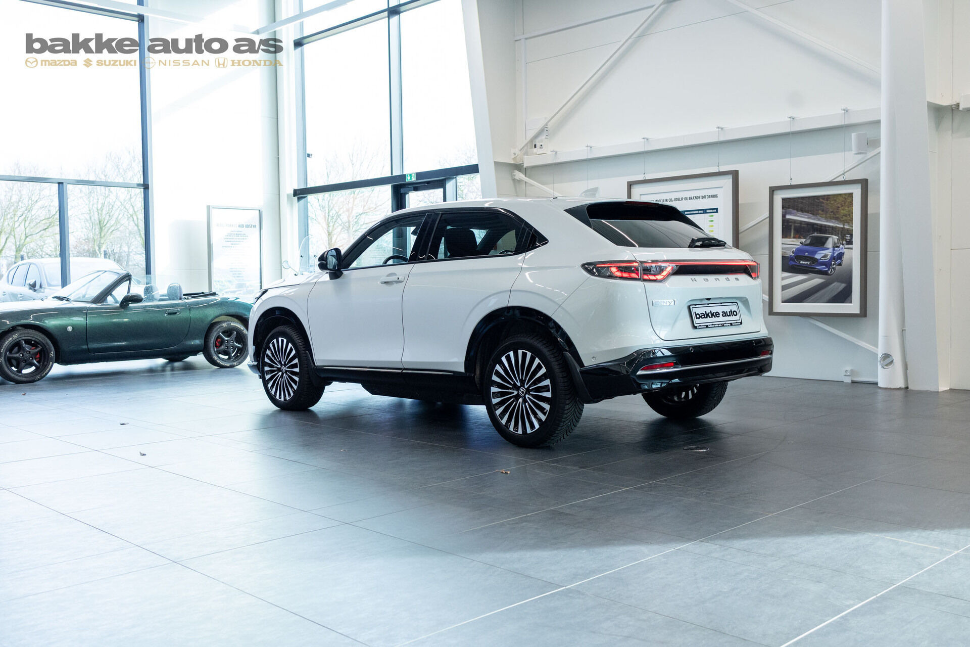 Hvid Honda e:Ny1 fra 2024