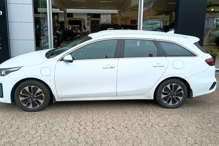 Hvid Kia Ceed fra 2020