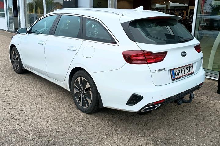 Hvid Kia Ceed fra 2020