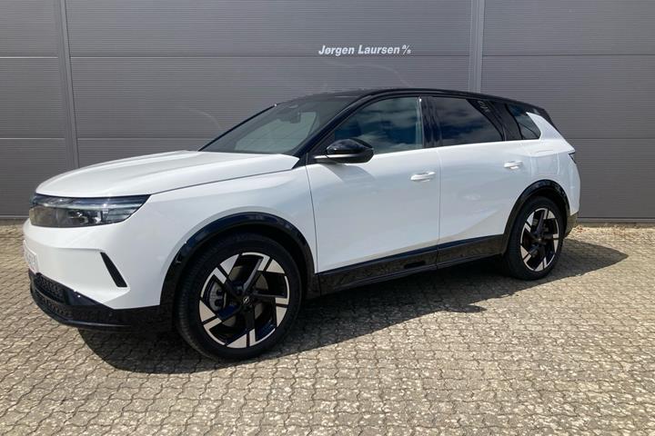 Hvid Opel Grandland fra 2025