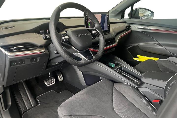 Sort Skoda Enyaq fra 2026