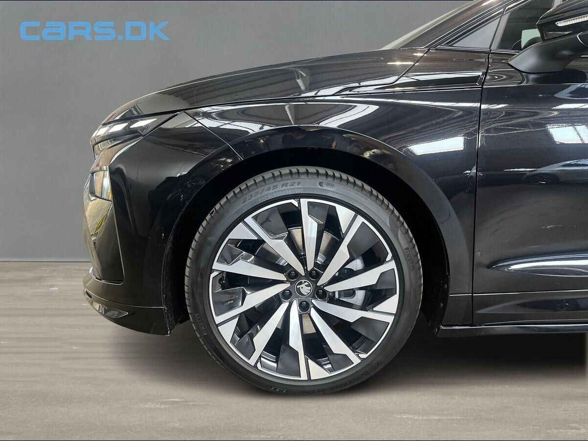 Sort Skoda Enyaq fra 2026