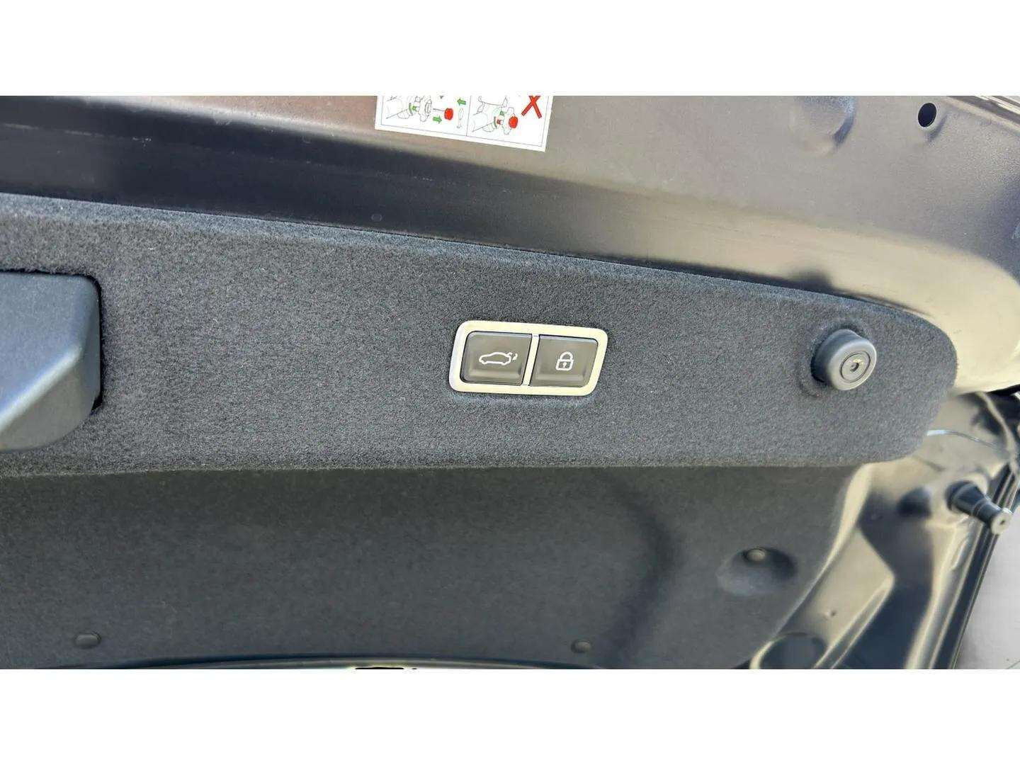 Sort Hyundai Ioniq 6 fra 2023