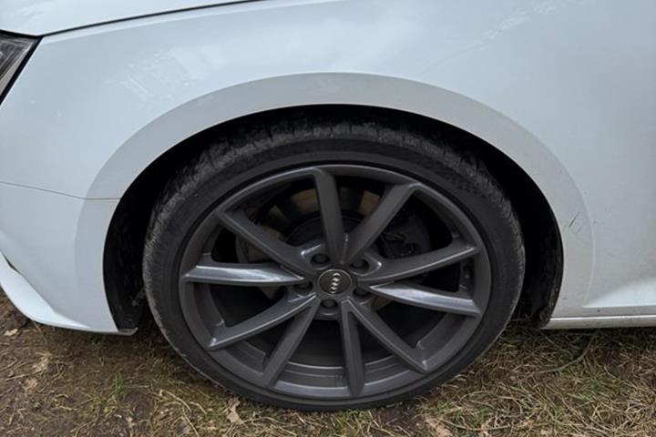 undefined Audi A4 fra 2016