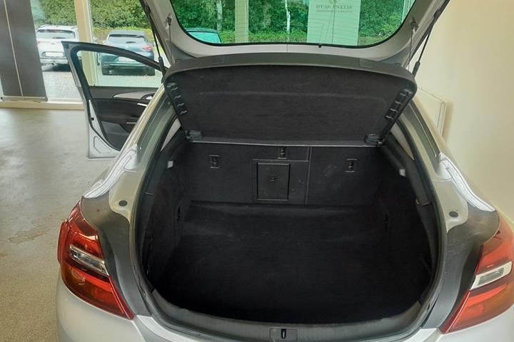 Sølv Opel Insignia fra 2016