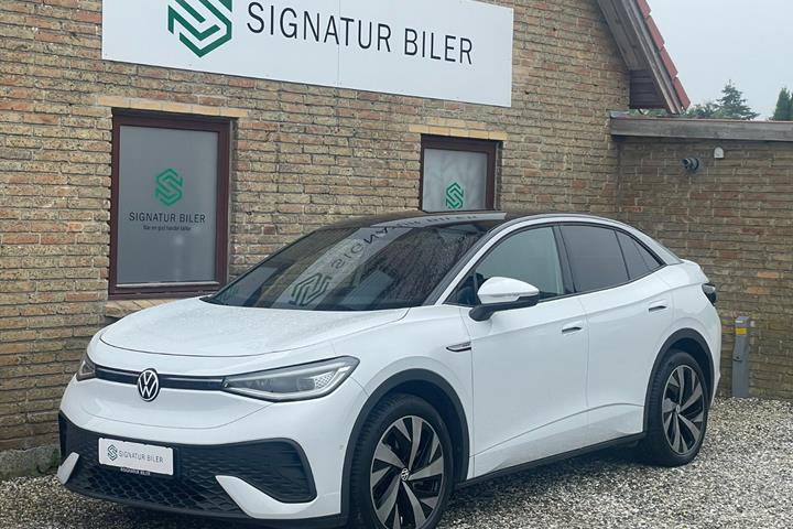 Hvid VW ID.5 fra 2023 set udefra
