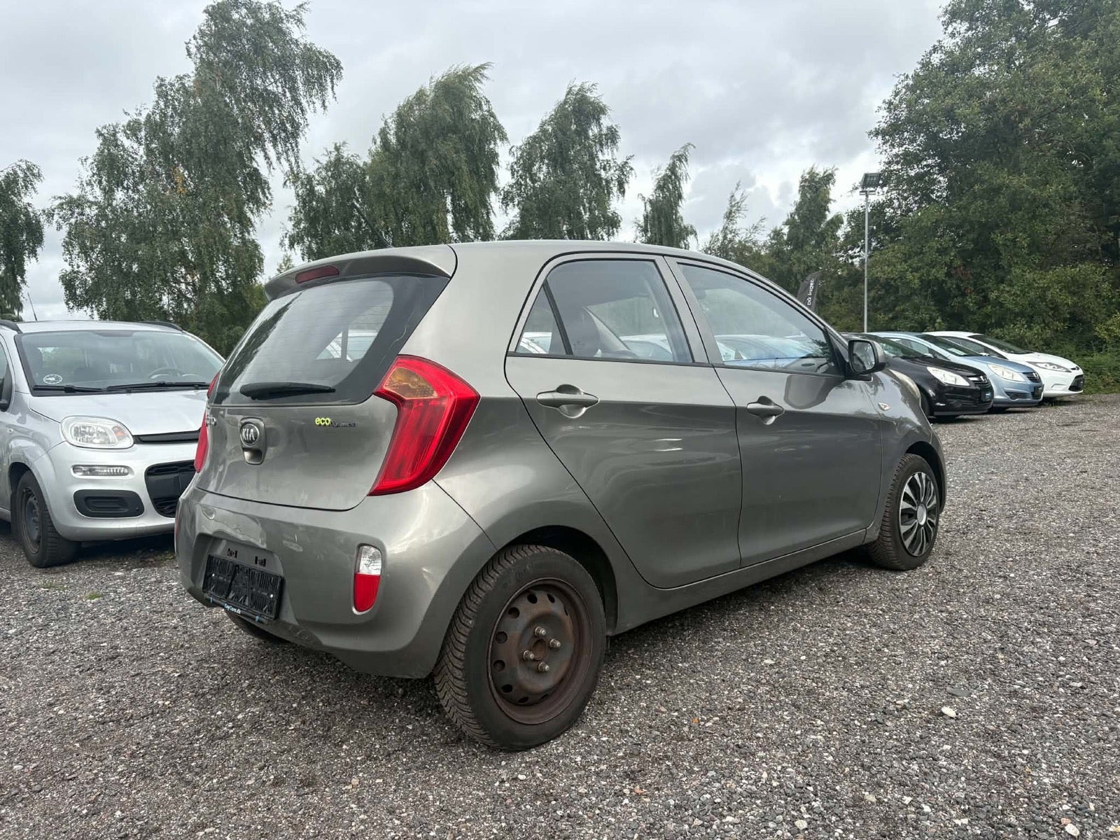 Orange Kia Picanto fra 2014
