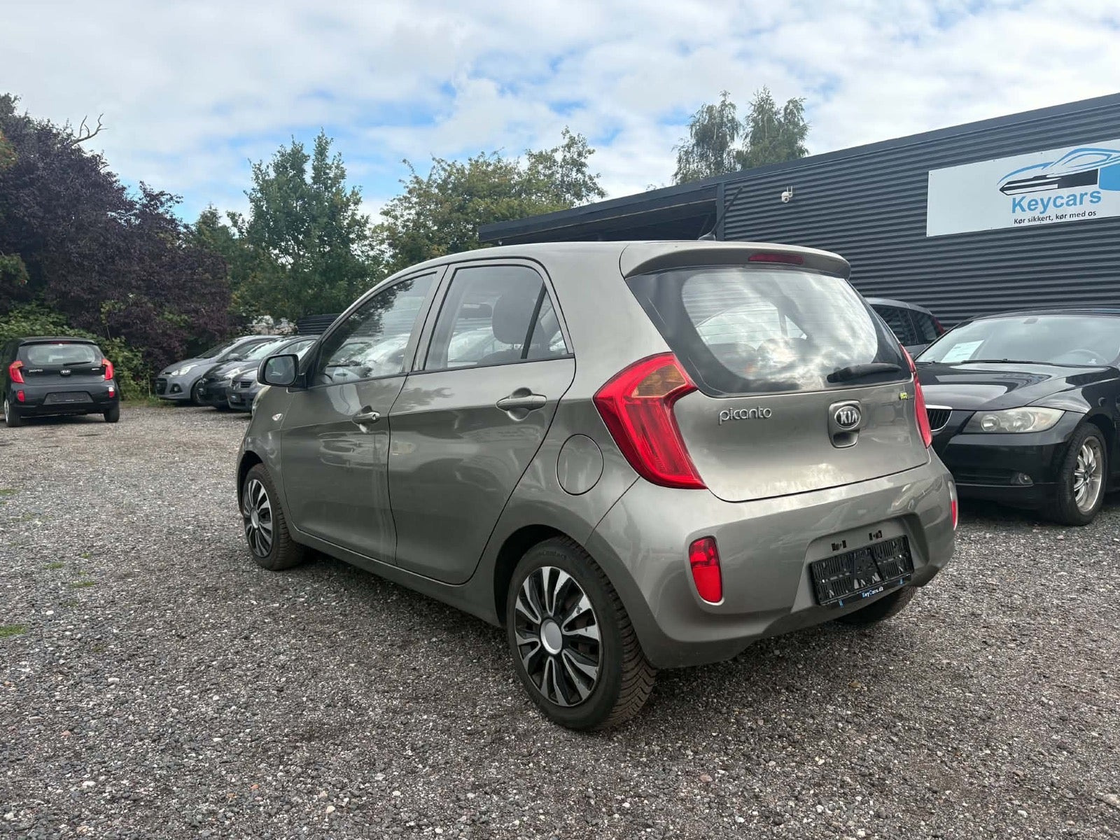 Orange Kia Picanto fra 2014