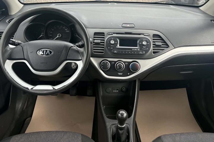 Orange Kia Picanto fra 2014