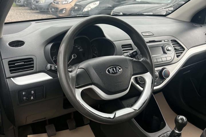 Orange Kia Picanto fra 2014