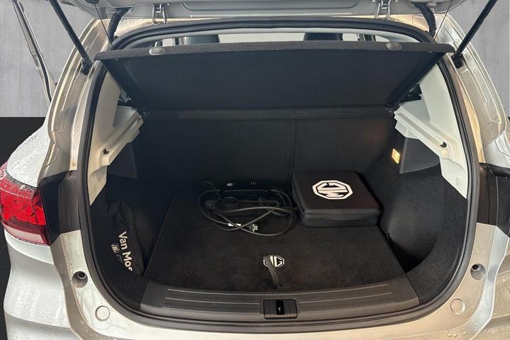 Sølv MG ZS fra 2024