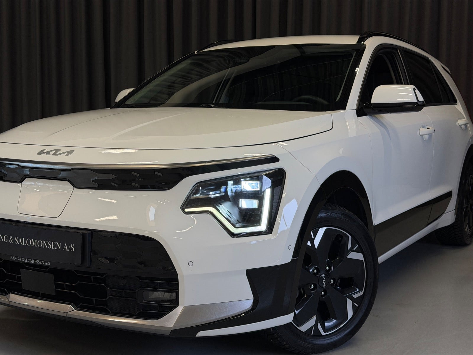 Hvid Kia Niro fra 2023