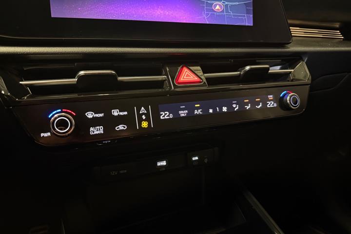 Hvid Kia Niro fra 2023