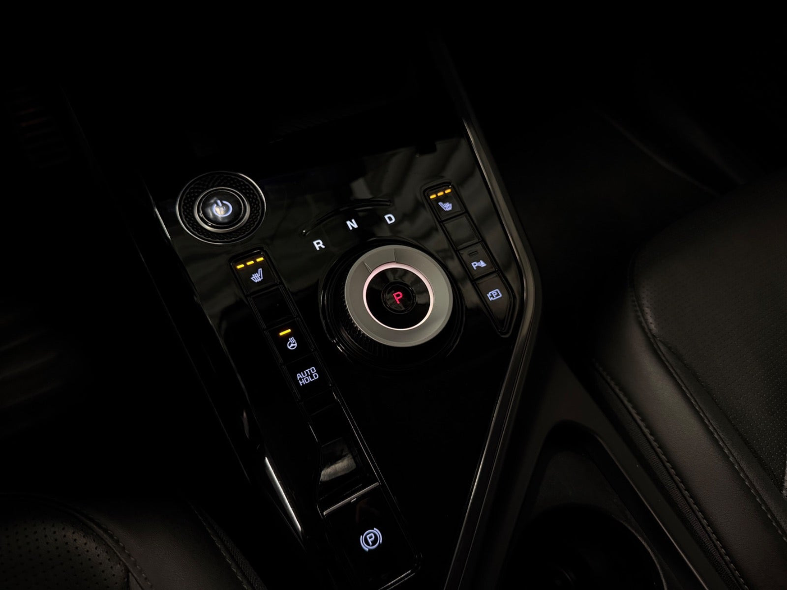 Hvid Kia Niro fra 2023