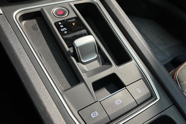 Sort Seat Leon fra 2021