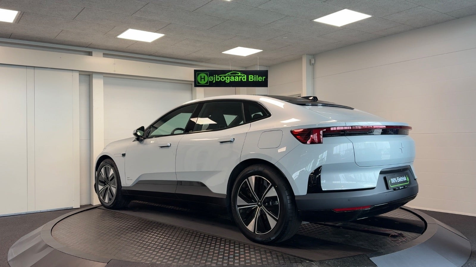 Sølv Polestar 4 fra 2026