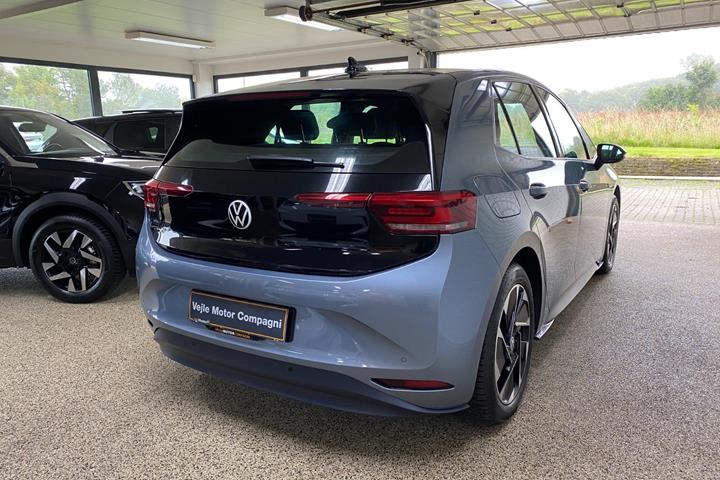 Blå VW ID.3 fra 2021