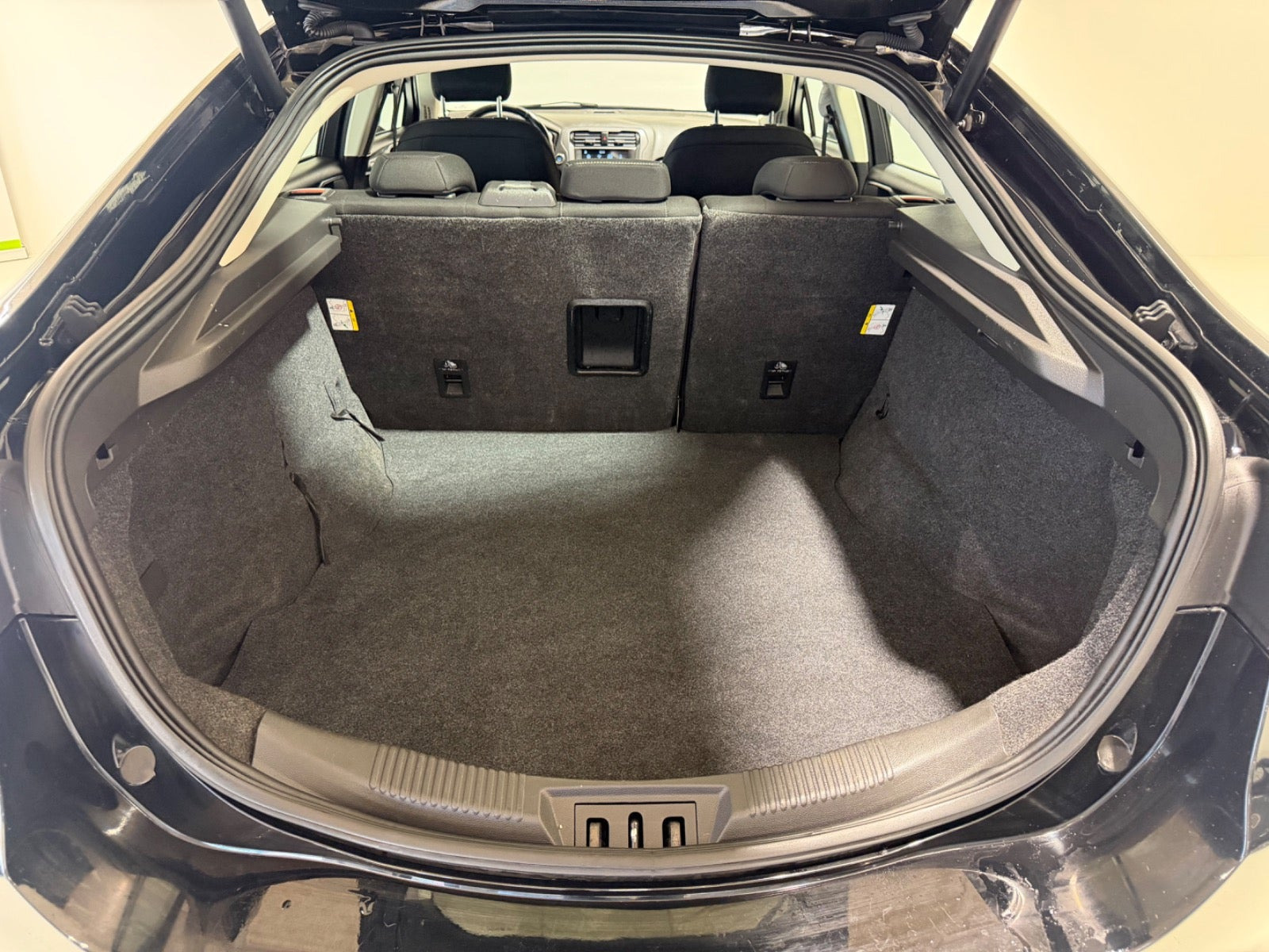 Sort Ford Mondeo fra 2018