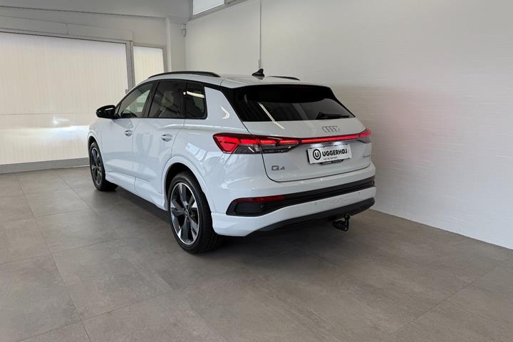 Hvid Audi Q4 e-tron fra 2025