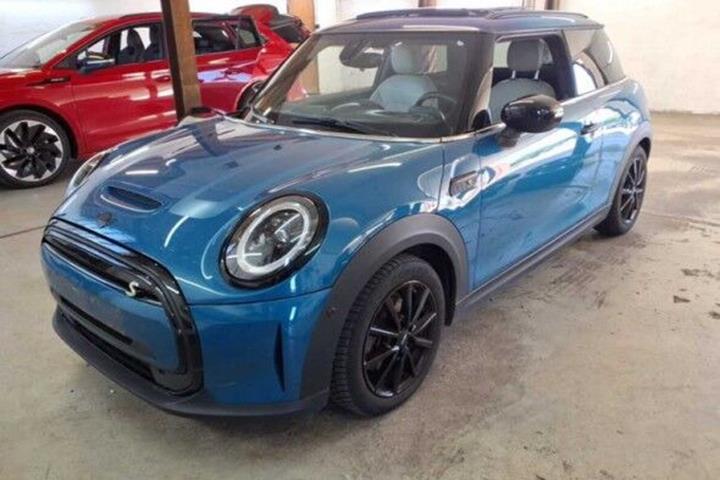 Blå Mini Cooper SE fra 2022