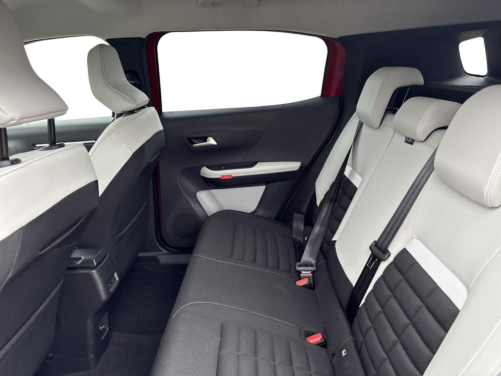 Rød Citroën e-C3 Aircross fra 2025