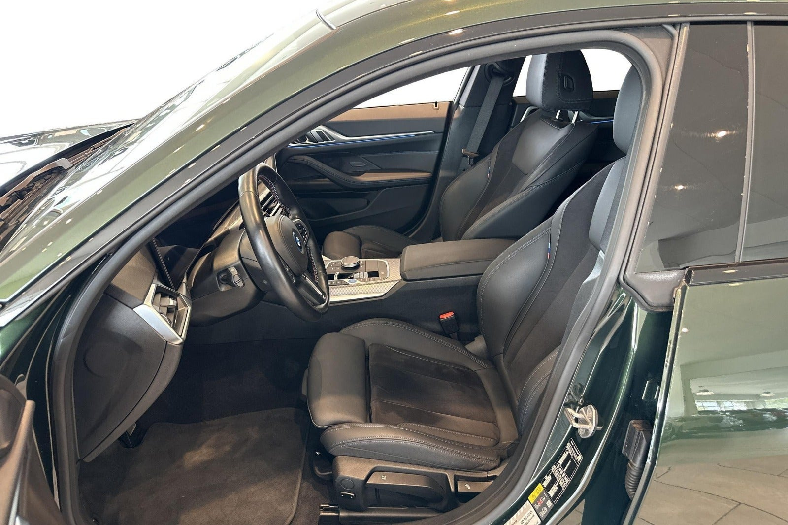 Grøn BMW i4 fra 2023
