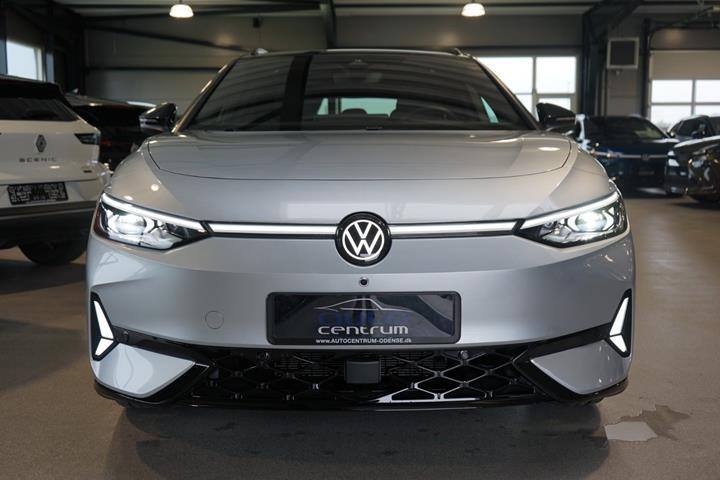 Sølv VW ID.7 fra 2026